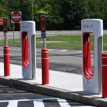 Coches Eléctricos Sin Carnet en Sevilla: El Futuro de la Movilidad Accesible