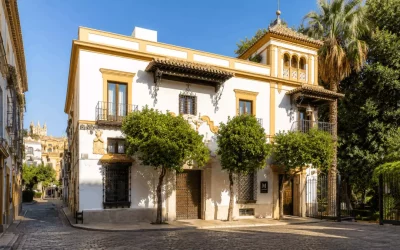 Hotel en el centro de Sevilla: la opción práctica para visitar la ciudad en verano